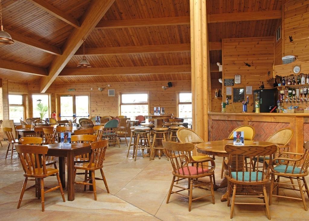 The Springs Lakeside Holiday Park Fladbury Oda fotoğraf